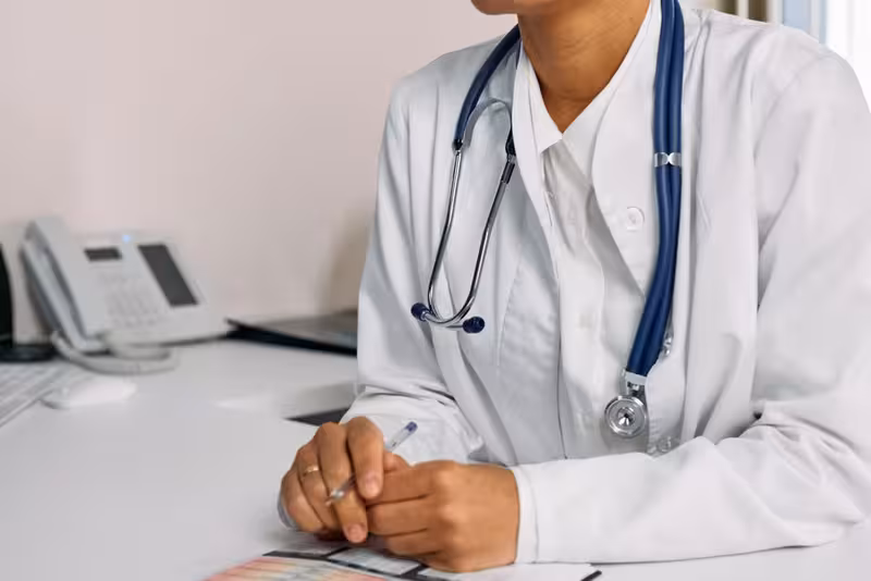 What to Expect Before, During, and After Your Appointment: A doctor in a clinic Doctor in clinic for What to Expect Before, During, and After Your Appointment - Urgent Appointment At Enfield: Private Micr...